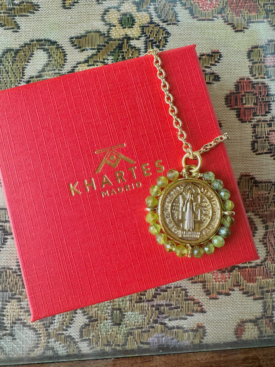 Medalla de San Benito con olivino – Khartes Madrid