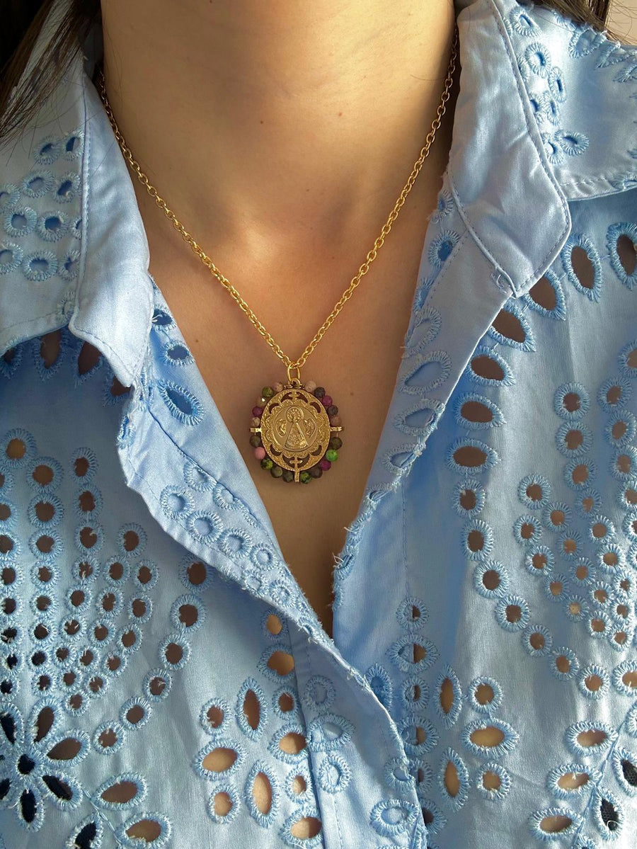 Medalla de la Virgen del Pilar multicolor – Khartes Madrid